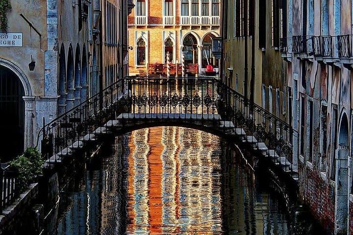 Private Walking Tour of Venice and Gondola Ride — photo 1 of 7