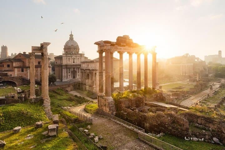 Colosseum and roman forum admissions with private tour guide — photo 1 of 10