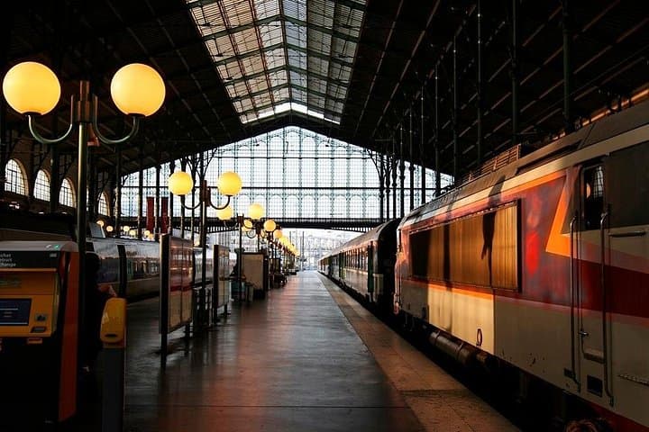 Private Departure Transfer: Rome Hotels to Train Station — photo 1 of 8