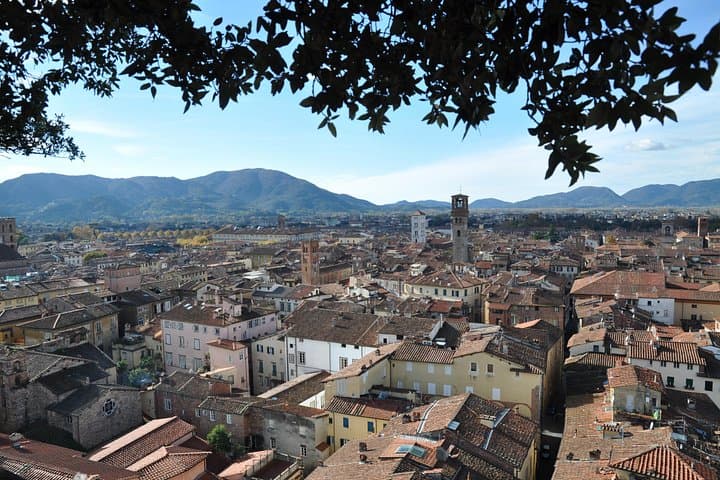 Livorno Private Shore Excursion of Pisa and Lucca — photo 1 of 9
