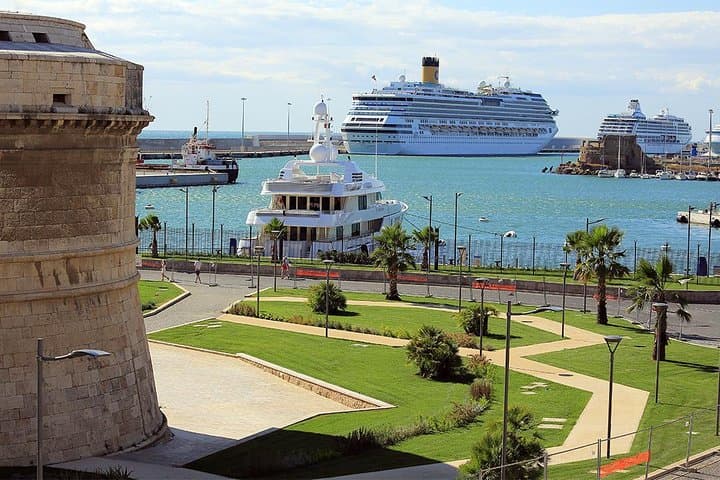 Civitavecchia Private Transfer: Civitavecchia Port to Rome — photo 1 of 16