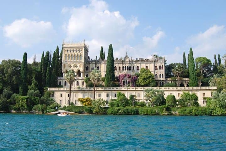 Tour in barca da Sirmione all'Isola del Garda — photo 1 of 22