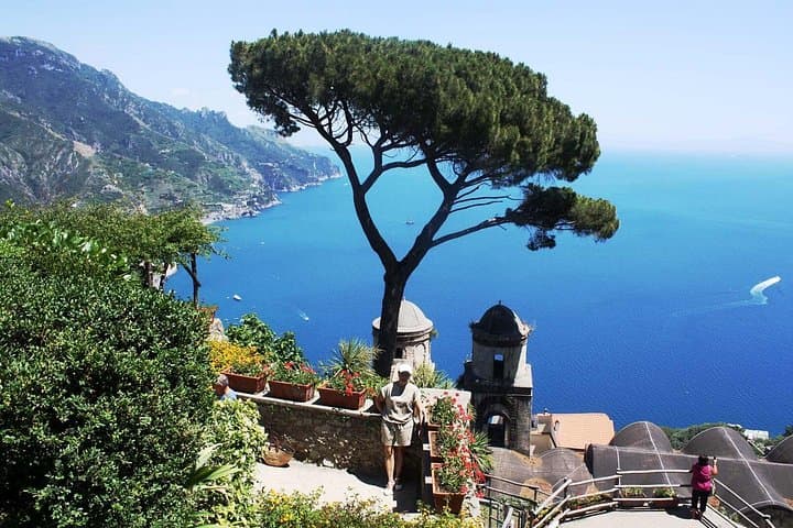 Day tour from Rome Hotel to the Amalfi coast, and back to Rome by Minivan — photo 1 of 12