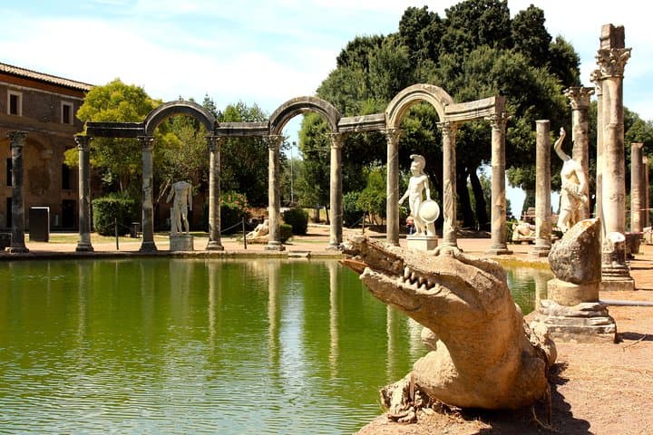 Private Tivoli: Hadrian's Villa and Villa d'Este with Pick-up from Rome — photo 1 of 7