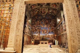 Skip the line - Private tour: Vatican Museums Sistine Chapel