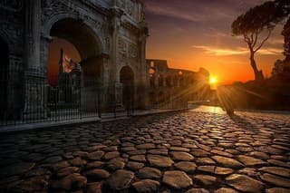 Amazing Sunrise Tour in Rome