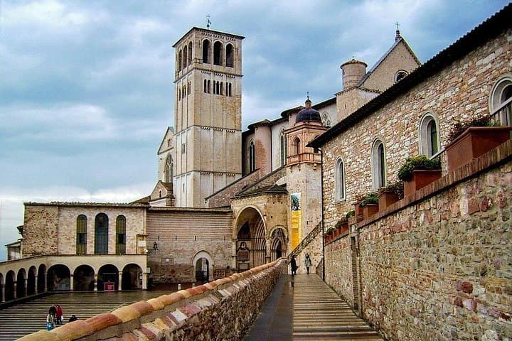 Assisi and Spello Full Day Private Walking Tour — photo 1 of 12