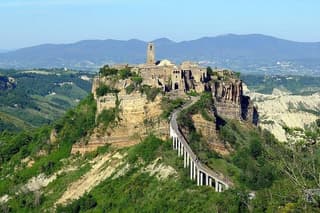 Orvieto and Civita di Bagnoregio including Underground Tour and Lunch