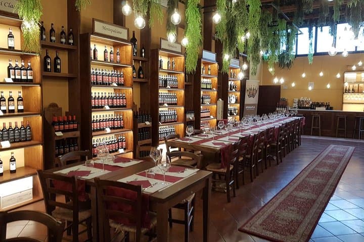 Private Wine Tasting & Tuscan Light Lunch - Food and Drinks included — photo 1 of 7