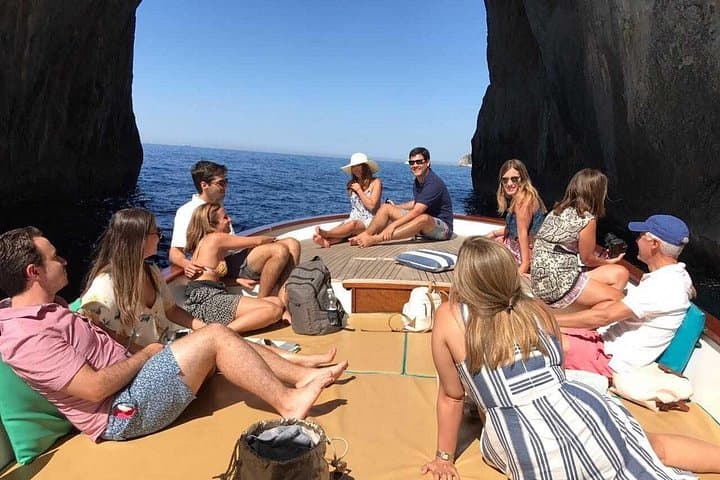 Capri Deluxe: First to Blue Grotto/Boat Ride Options from Naples — photo 1 of 9