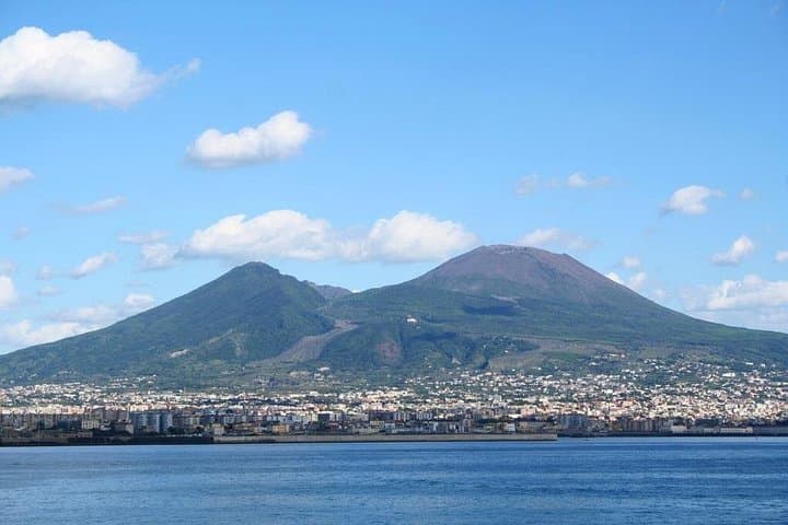 Shore excursion Ercolano Mt Vesuvio and winery tour — photo 1 of 13