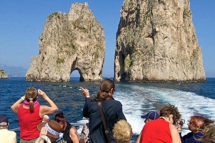 From Naples: Capri Island Tour with Lunch and Blue Grotto — photo 1 of 8
