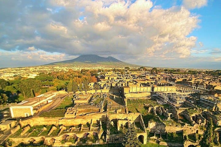 Shore excursion Guided Tour of Pompeii Ruins and Sorrento with a Farmhouse Lunch — photo 1 of 13