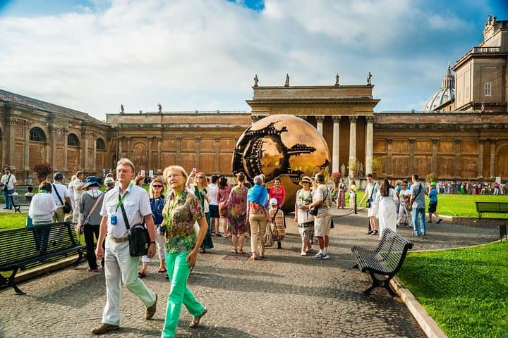 Vatican Museum and Sistine Chapel Skip-the-Line Guided Group Tour and tickets — photo 1 of 13