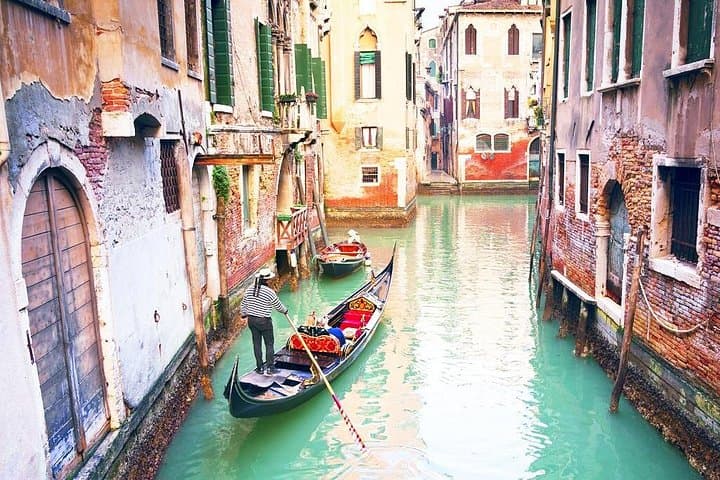 Venice 6-hours tour with Doges Palace and Murano Island — photo 1 of 6