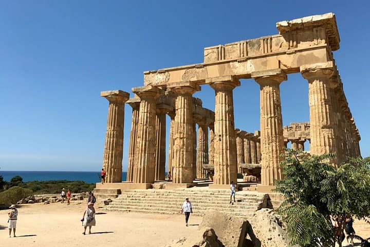 OLIVE OIL and SELINUNTE Private Tour from Agrigento with Guide — photo 1 of 7