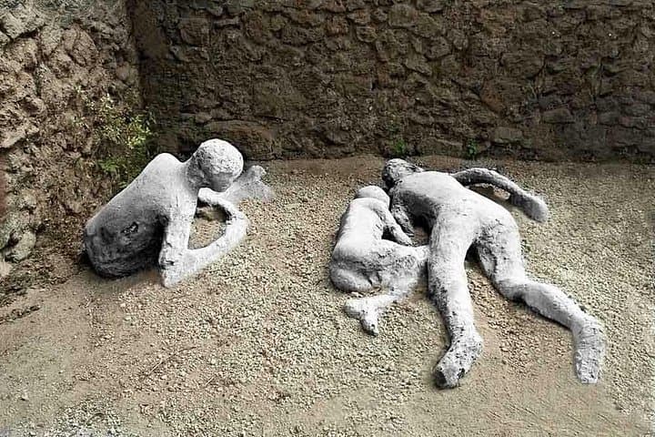 Day tour to the archaeological sites of Pompeii and Paestum — photo 1 of 15