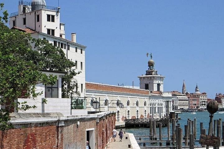 Dorsoduro District Private Walking Tour — photo 1 of 4
