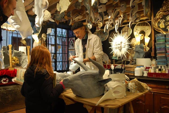 Venice Private Mask-Painting Workshop — photo 1 of 6