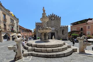 Private Taormina Walking Tour & Greek Theatre