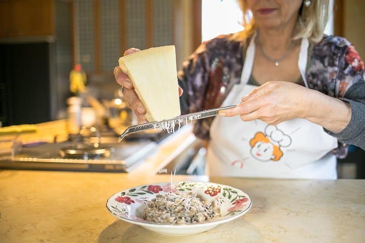 Dining experience at a local's home in Vicenza with show cooking — photo 1 of 7