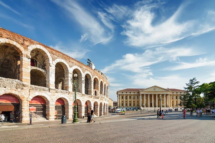 Verona Full-Day Tour from Lake Garda — photo 1 of 13