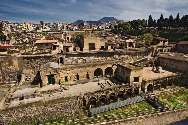 Pompeii and Herculaneum Small-Group with an Expert Archaeologist — photo 1 of 7