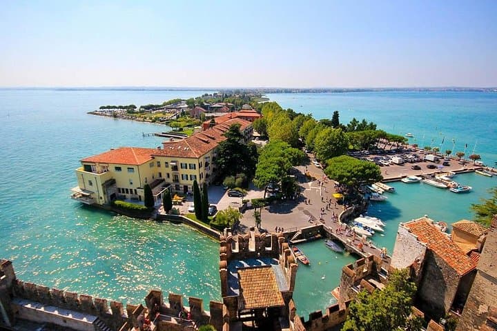 Juliet's Verona & a Sirmione Cruise on Lake Garda from Milan — photo 1 of 9