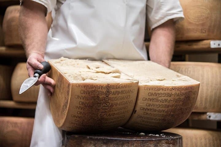 Private Half Day Parma Food Tour: Parmesan Cheese, Parma Ham, Lunch — photo 1 of 7
