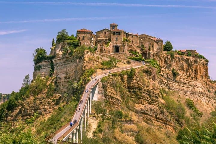 Small Group E-bike Experience from Orvieto to Civita with Lunch — photo 1 of 10