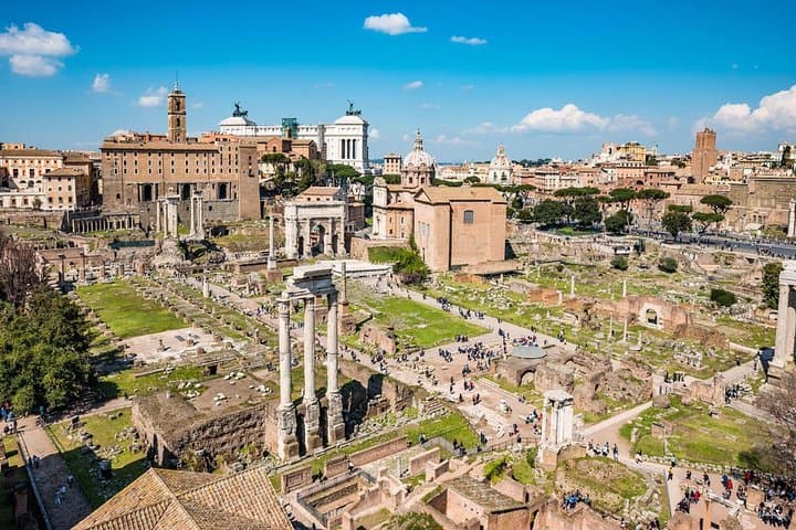 Ultimate Colosseum, Roman Forum & Palatine Hill Small Group Tour — photo 1 of 20