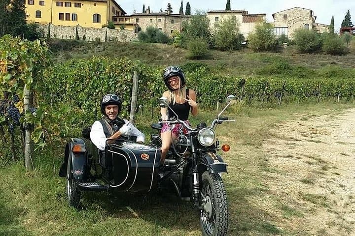 Sidecar tour in Florence and Chianti with wine tasting and lunch — photo 1 of 11