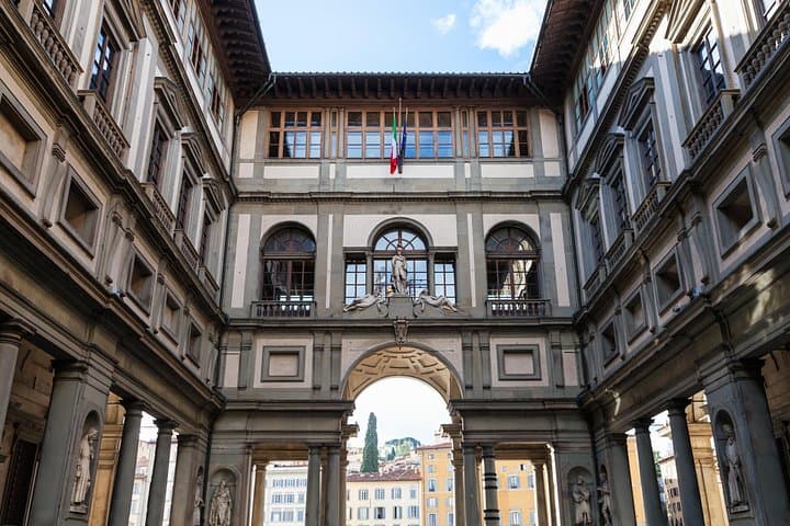 One Hour Uffizi Guided Tour: Masterpieces of the Renaissance — photo 1 of 7