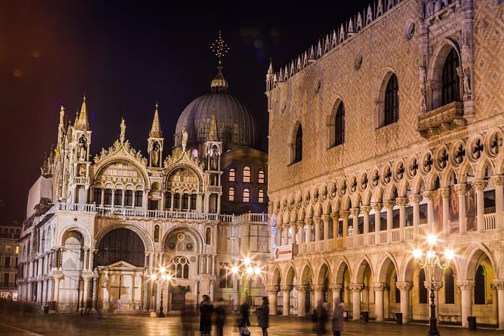 Venice Private Evening Stroll with VIP Entry to Saint Mark's After Hours — photo 1 of 14