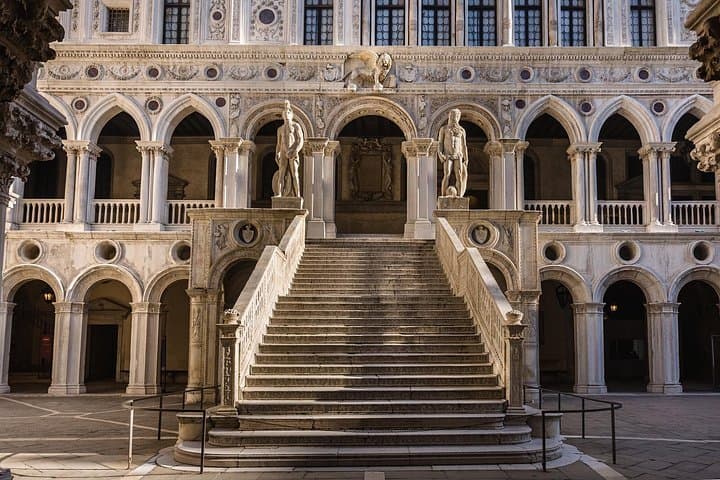 Doge's Palace: Priority Entrance (Exclusive Refundable Ticket) — photo 1 of 12