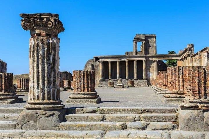 Pompeii Archaeological Guided Tour — photo 1 of 5