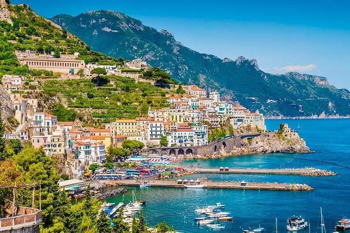 Grand Tour to Pompeii (with private guide) & the Amalfi Coast from Rome & back — photo 1 of 5