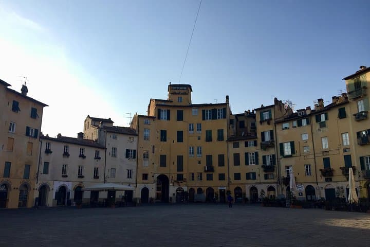 Discover Lucca’s Secrets on a Guided Walking Tour — photo 1 of 15