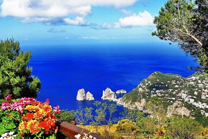 Capri Private Tour with Island Boat Tour from Rome — photo 1 of 27