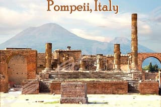 Transfer from your hotel in Amalfi coast to Naples and stop in Pompeii