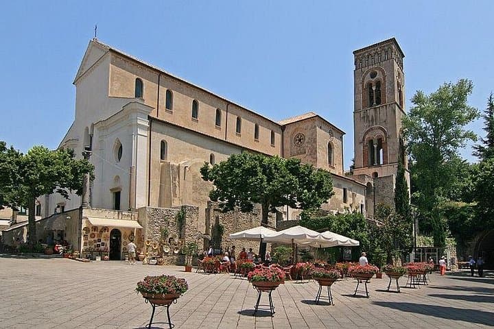 Transfer from Naples to Ravello with a 2hr stop at Pompeii (1-8 PAX) — photo 1 of 5