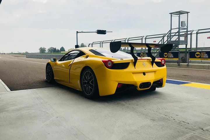 Test Drive Ferrari Maranello and Modena: road + racetrack — photo 1 of 8