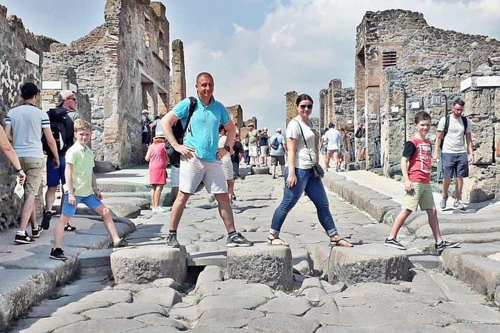 Skip the line Pompeii Tour for Kids and Families — photo 1 of 6