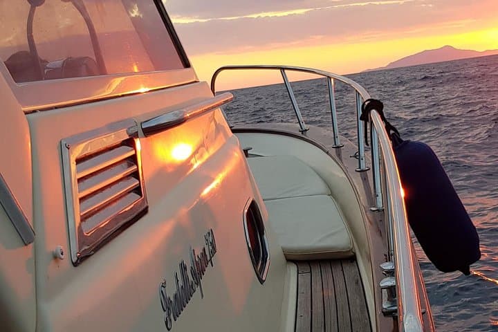 Tour privato in barca fra le meraviglie di Positano e della costiera Amalfitana — photo 1 of 7