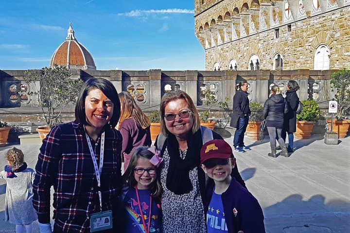 Private Florence Uffizi Museum Tour with Kid-Friendly Activities — photo 1 of 6