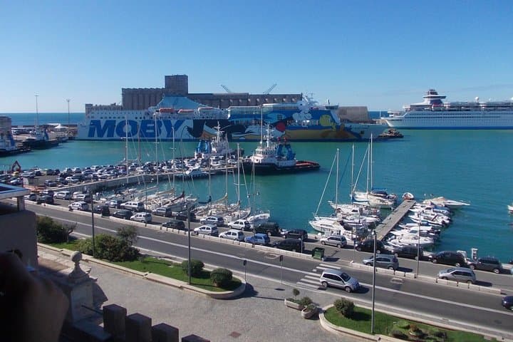 Shared Transfer from Civitavecchia Pier to Rome Hotel or Airport — photo 1 of 9