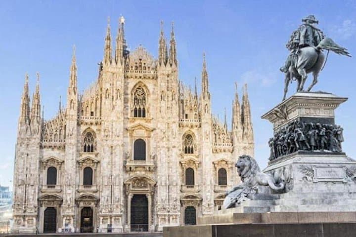 Duomo Cathedral Guided Tour — photo 1 of 6