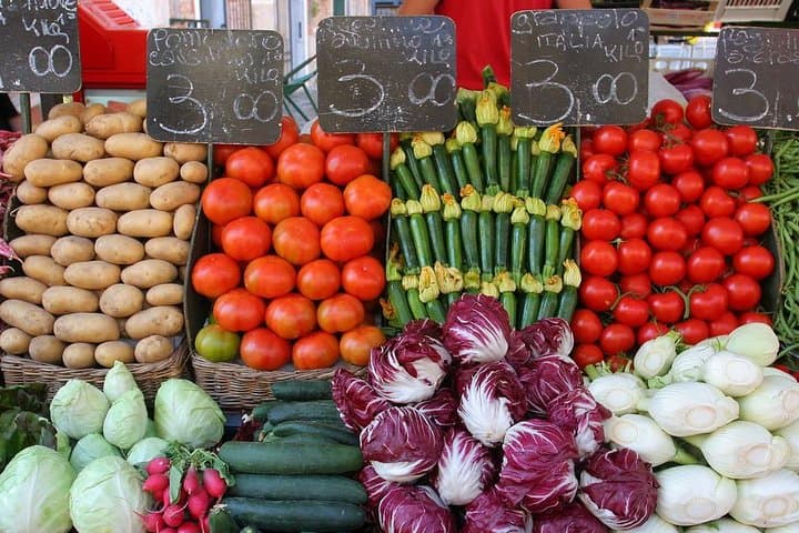Private market tour, lunch or dinner and cooking demo in Vico Equense — photo 1 of 7
