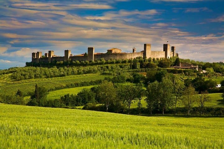 Tuscan Marvels Unveiled: Private Tour from Rome to Tuscany — photo 1 of 9