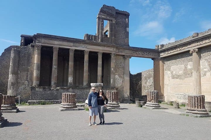 Skip-the-Line Pompeii Archaeological Site with Private Guide — photo 1 of 7